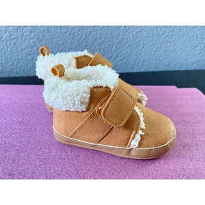 Pre-owned Baby Carter’s Tan/Brown Fur Booties 3-6 Months Warm Casual